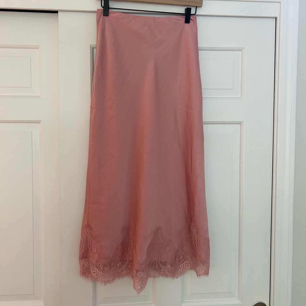 Lulu’s NWT Blissful Nature Blush Pink Satin Lace High-Rise Midi Skirt